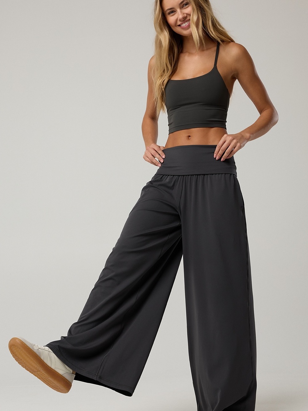 Aerie Offline Wide-Leg Fold-Over Waist Pants - Dark Gray